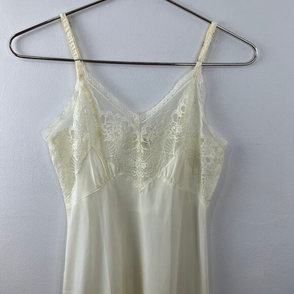 VINTAGE Top Form Ivory Lace Trim Sleep Dress Slip Lingerie VTG Nylon 32 Regular - Picture 2 of 8